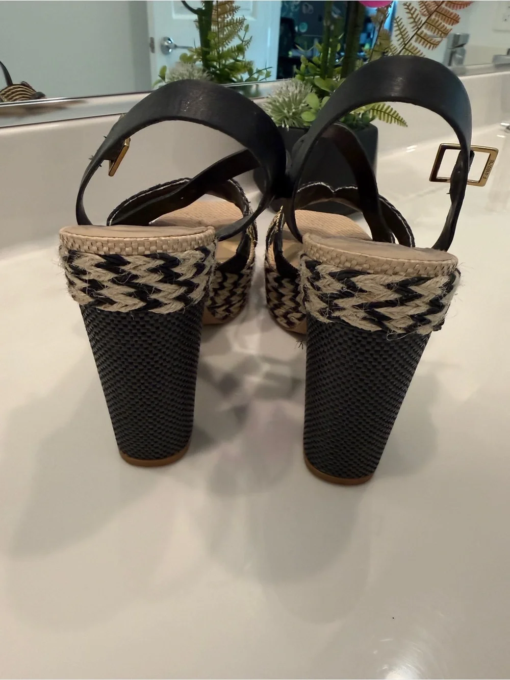Dolce Vita chic woven